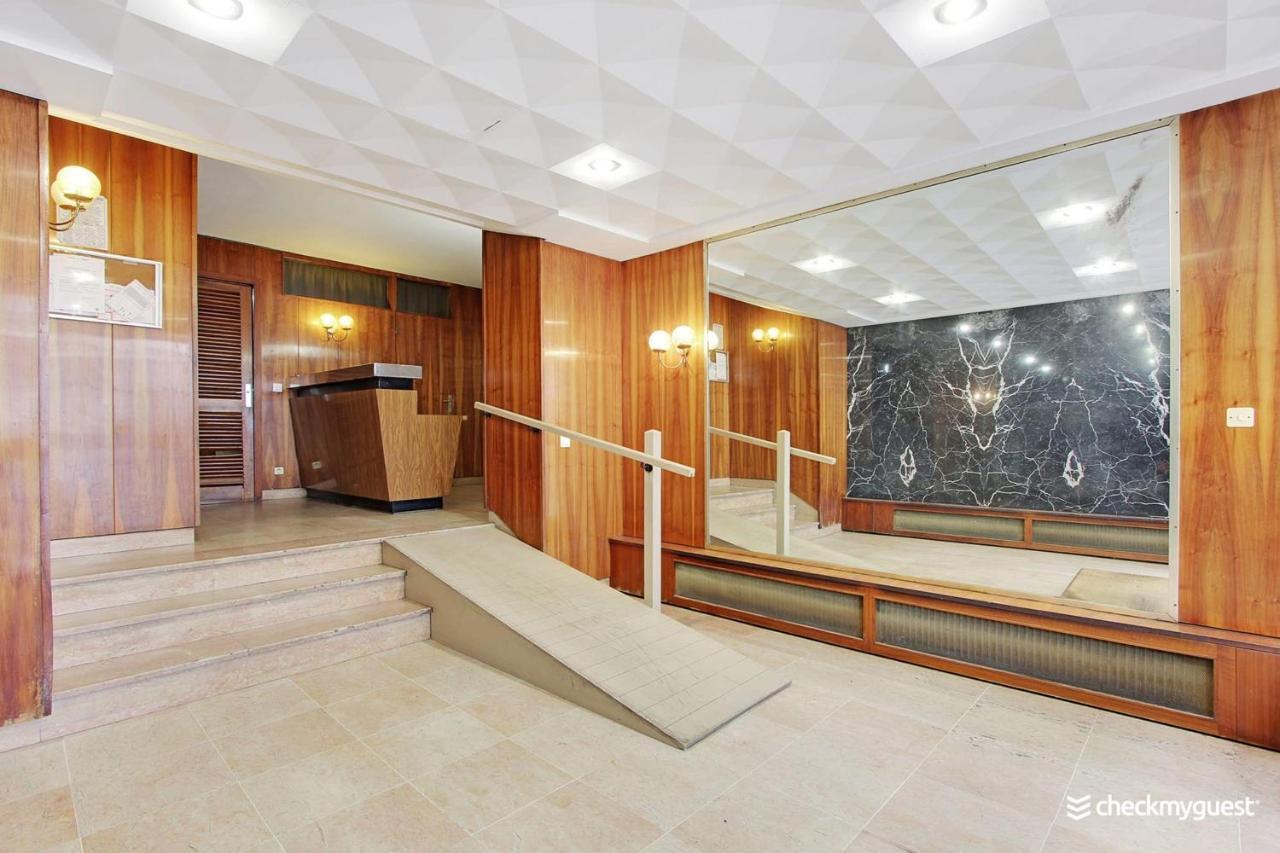 Cmg - Longchamp Paris 16Eme Exterior photo